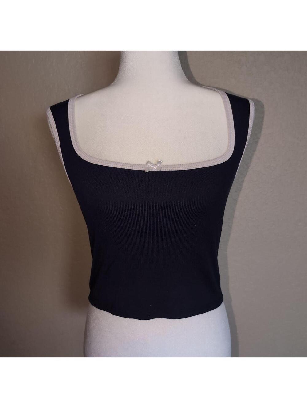 Gaze Women's Blue and Navy Crop-top